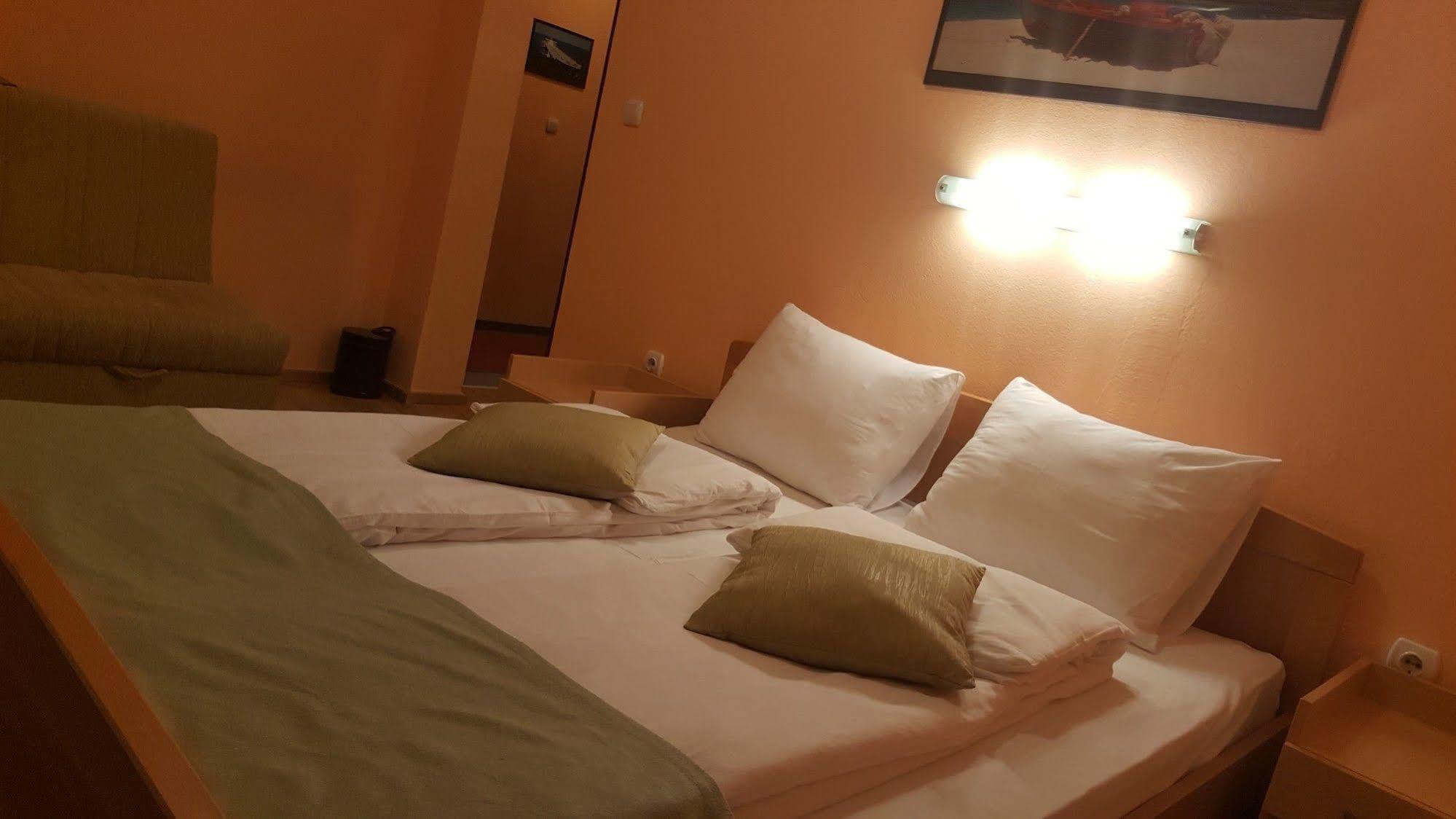 Hotel Galia Κότορ Εξωτερικό φωτογραφία